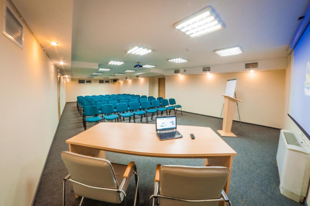 Practicotel Kijev Kültér fotó