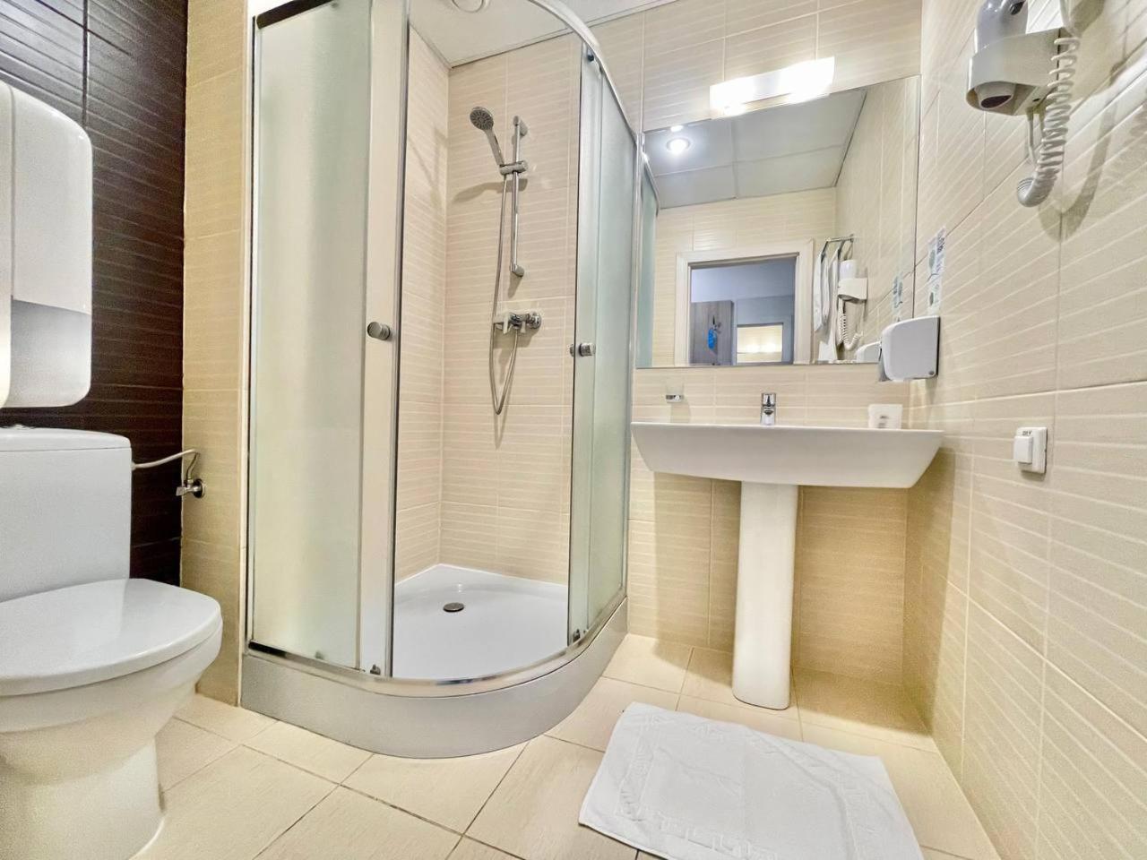 Practicotel Kijev Kültér fotó