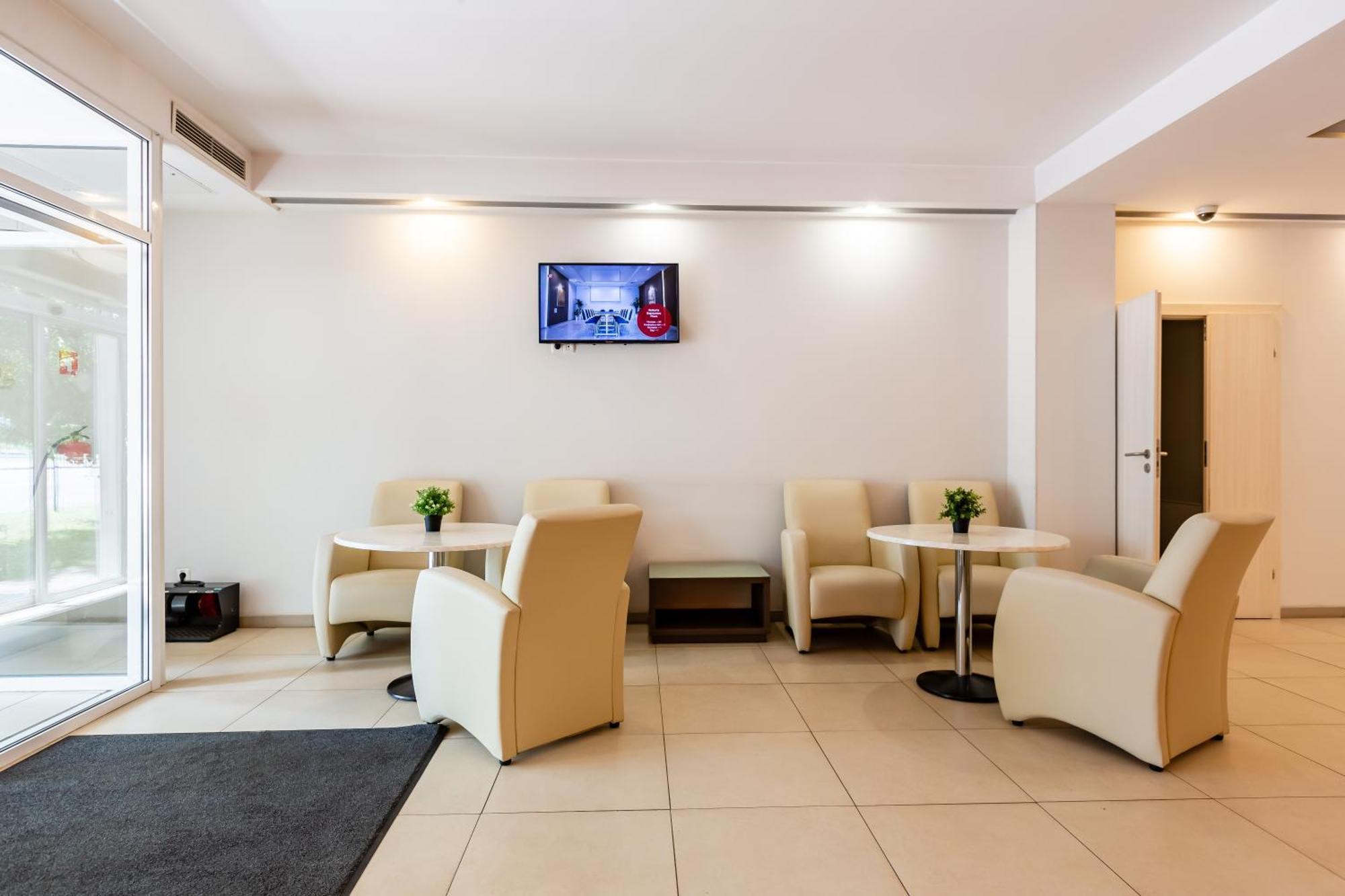 Practicotel Kijev Kültér fotó